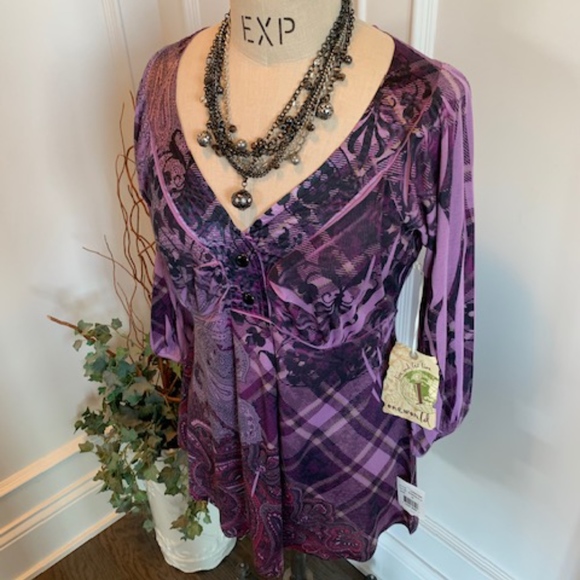 ONE WORLD Tops - One World NWT Women's Bishop Sleeve Print Knit Top